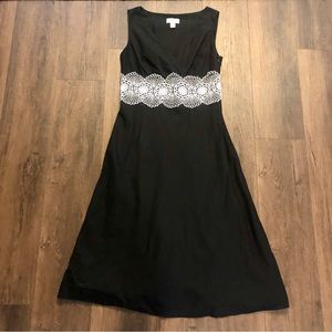 Ann Taylor Loft Timeless Black A-line dress. Fully lined Side Zipper Lace Size 6